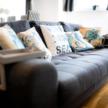 Seaview, Luxury Apartment, 2 Min Walk To Porth Beach New Quay エクステリア 写真