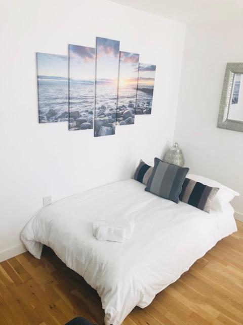 Seaview, Luxury Apartment, 2 Min Walk To Porth Beach New Quay エクステリア 写真