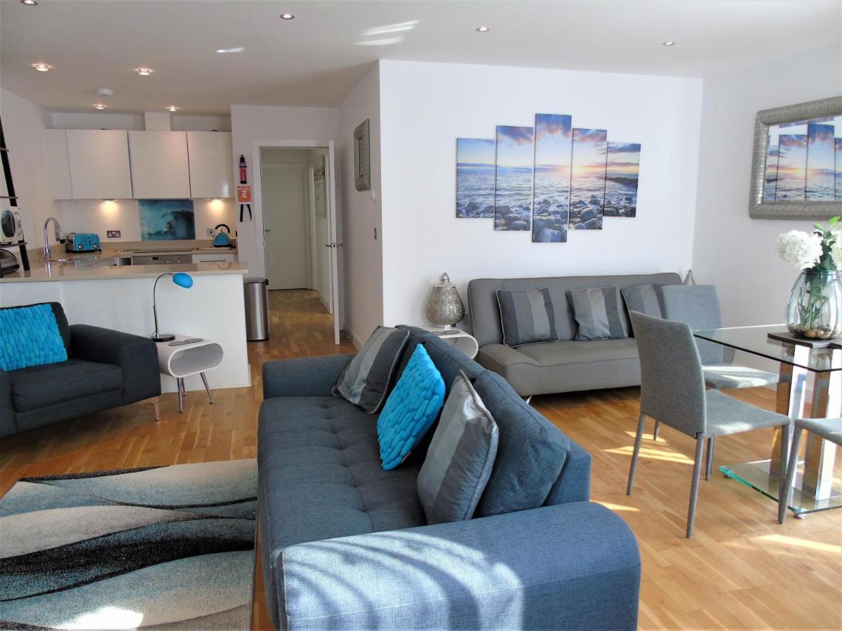 Seaview, Luxury Apartment, 2 Min Walk To Porth Beach New Quay エクステリア 写真