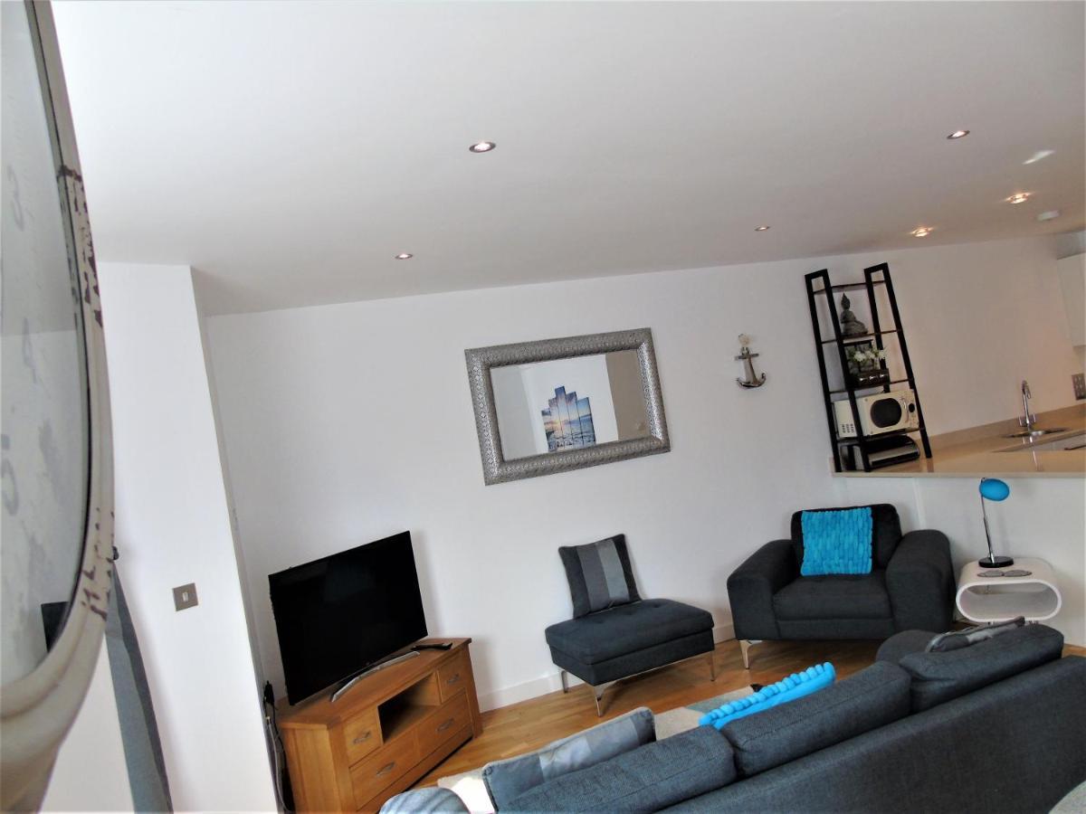 Seaview, Luxury Apartment, 2 Min Walk To Porth Beach New Quay エクステリア 写真