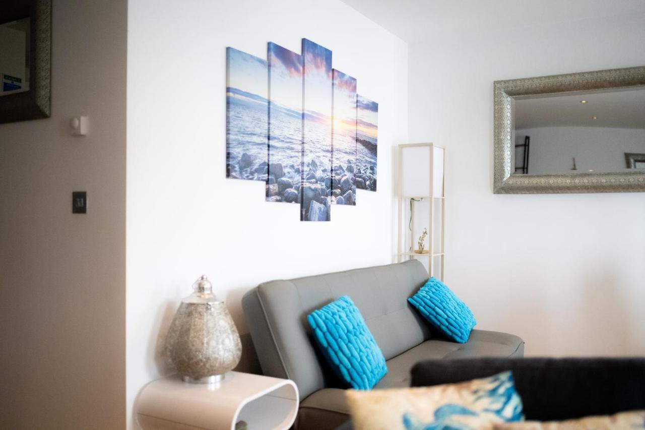 Seaview, Luxury Apartment, 2 Min Walk To Porth Beach New Quay エクステリア 写真
