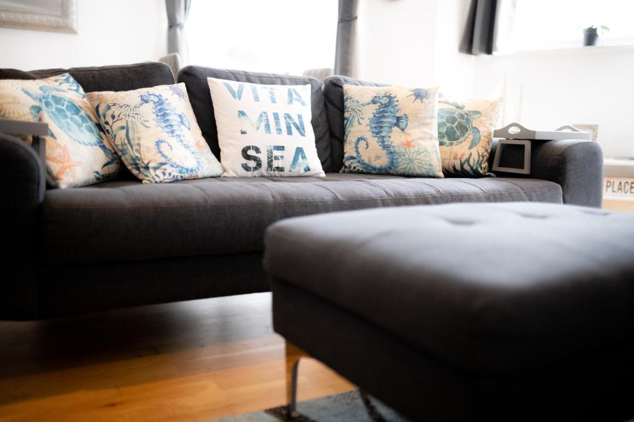 Seaview, Luxury Apartment, 2 Min Walk To Porth Beach New Quay エクステリア 写真