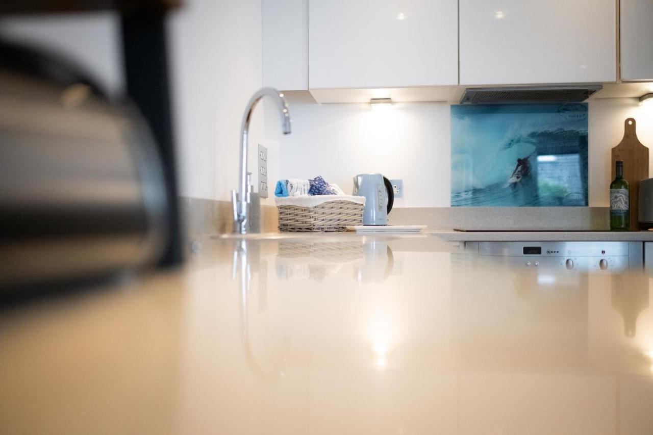 Seaview, Luxury Apartment, 2 Min Walk To Porth Beach New Quay エクステリア 写真