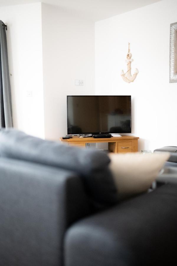 Seaview, Luxury Apartment, 2 Min Walk To Porth Beach New Quay エクステリア 写真
